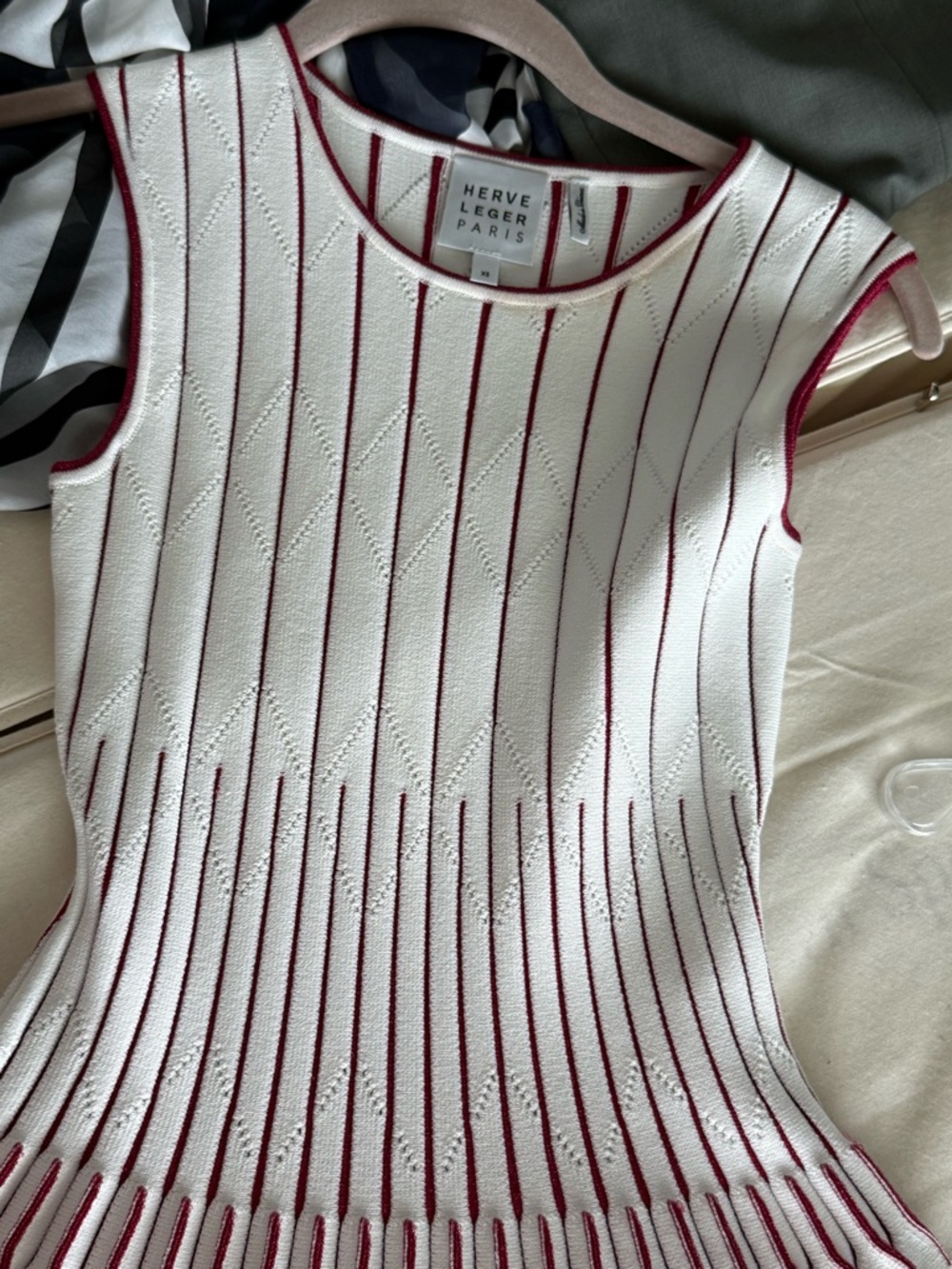 Hervé Léger White & Red Knit Sleeveless Fit & Flare Dress - Picture 11 of 11